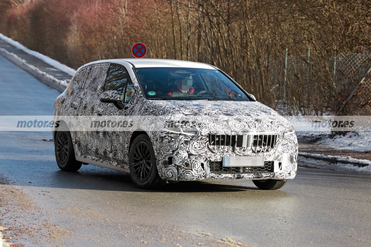 Foto espía BMW Serie 2 Active Tourer 2022 - exterior