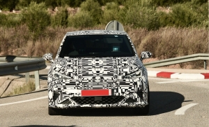 Uno de los prototipos del CUPRA el-Born 2022, cazado nuevamente en fotos espía