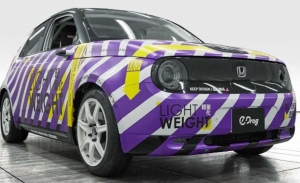 El Honda e de fibra de carbono especialmente desarrollado para drag races