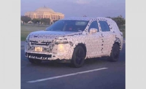 Fotos espía muestran al Nissan Pathfinder 2022 de pruebas por Emiratos Árabes