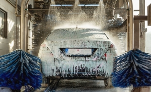 Toyota patenta un sistema de lavado automático para coches autónomos