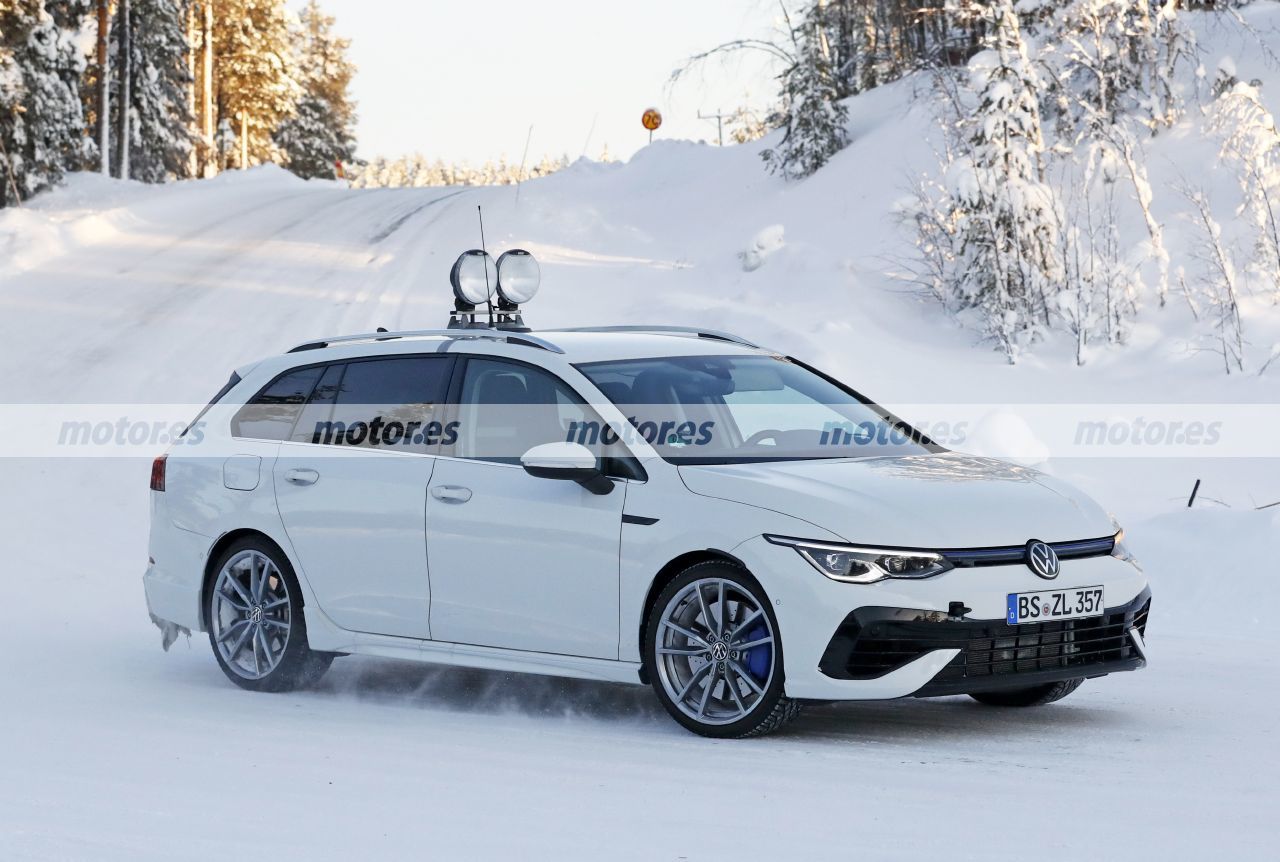 volkswagen-golf-r-variant-2021-fotos-espia-invierno-202174555-1610968703_15.jpg
