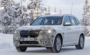 El BMW iX3 Facelift 2022, cazado en las pruebas de invierno con el paquete M Sport