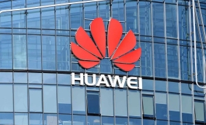 ¿Huawei fabricando coches eléctricos? Un informe dice que sí, aunque la compañía lo niega