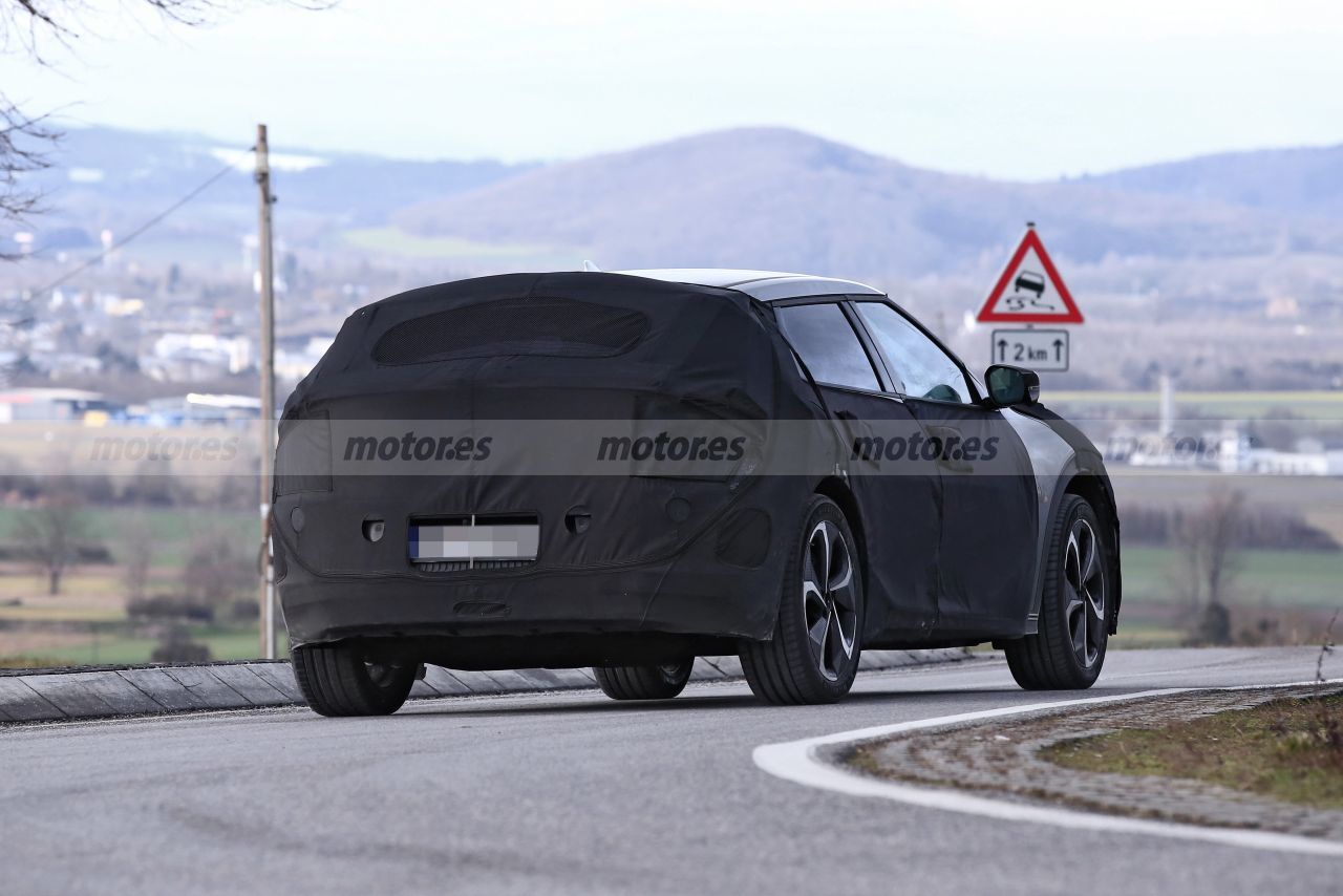 Foto espía KIA EV6 2021 - exterior