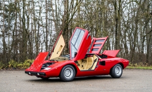Los Lamborghini Miura SV y Countach LP400 establecen nuevos récords para RM Sotheby’s