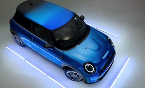 El nuevo MINI 3 Puertas 2021 estrena un techo multi-tono con tres colores