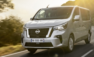 Nissan NV300 Combi 2021, nueva imagen y más tecnología