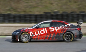 El nuevo Audi RS 3 LMS TCR tiene su primer test en Castellolí