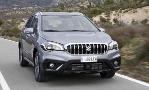 El Suzuki S-Cross estrena la gama 2021 con versiones electrificadas y automáticas