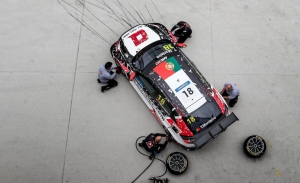 Tiago Monteiro alcanza su décima temporada como piloto de Honda