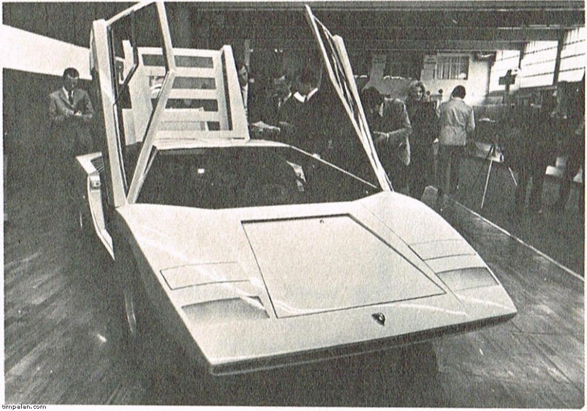 lamborghini-lp-500-prototipo-50-aniversario-202176149-1615482242_5.jpg