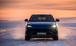 El Lamborghini Urus suma un nuevo récord de velocidad sobre el helado lago Baikal