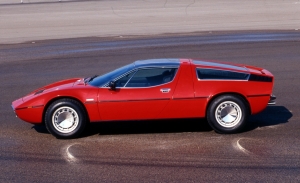 El afilado y tecnológico Maserati Bora cumple 50 años