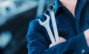 ¡Ahórrate el viaje al taller! Accesorios imprescindibles para tu coche