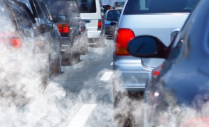 Las emisiones de CO2 en Europa caen un 12% en 2020, ¿fue clave el coche eléctrico?
