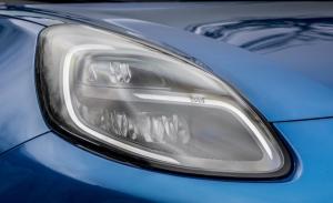 Ford trabaja en una nueva tecnología de iluminación, unos faros predictivos