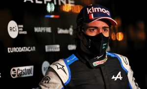 La presencia de Kvyat en Imola desata los rumores de positivo en coronavirus de Alonso u Ocon