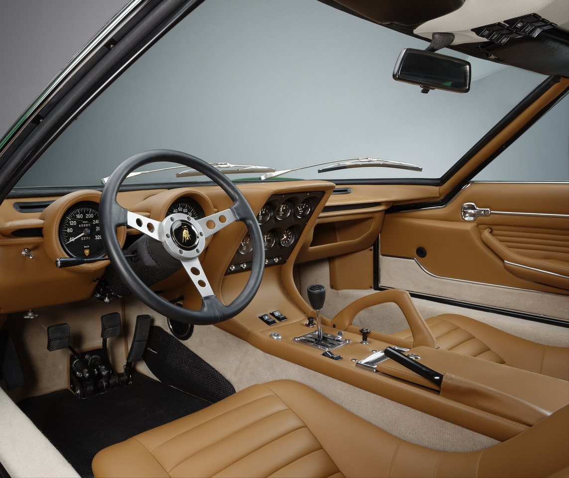 lamborghini-miura-sv-50-aniversario-202177156-1618494429_15.jpg