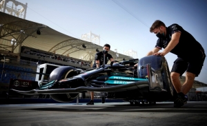 Mercedes tiene las manos atadas y debe resolver un gran problema
