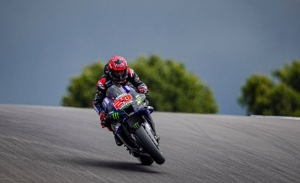 Pole de Quartararo en el GP de Portugal tras perder Bagnaia el mejor tiempo