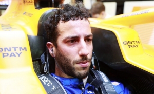 Ricciardo aparca la sonrisa para criticar a la F1 y a Netflix: «Malditos idiotas»