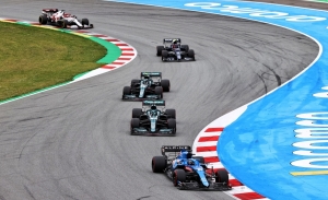 Alonso no espera una parrilla igualada en 2022: «Llevará dos o tres años»