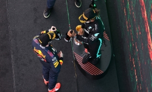 Así se decidió el GP de España: un error en boxes y una decisión ‘in extremis’