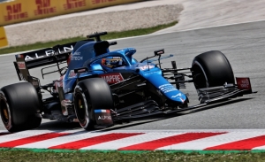 Buen primer día para Alpine y Alonso: «El equilibrio del coche es bueno»