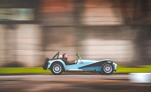 El clásico Caterham Seven también tendrá una variante 100% eléctrica en 2023