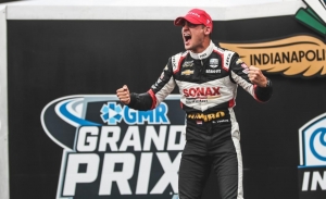 Rinus VeeKay vence a Grosjean en el GP de Indianápolis, con podio de Palou