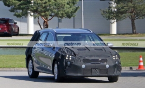 Cazado el KIA Ceed Tourer Facelift 2022 en fotos espía
