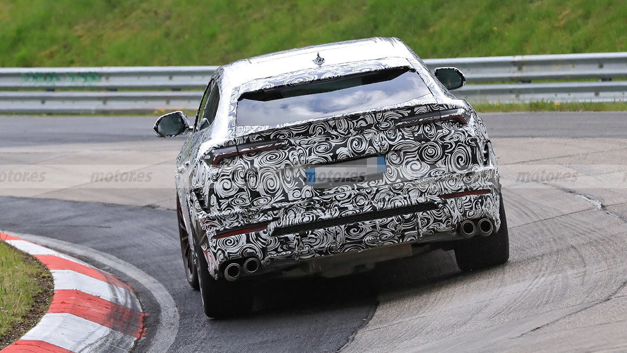 Fotos Urus EVO con motor electrificado, en Nürburgring