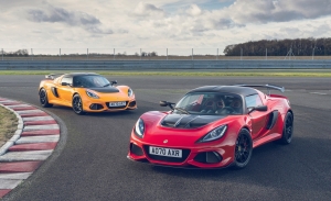 La plataforma y la cadena de montaje de los Lotus Elise y Exige a la venta
