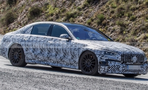¡Al detalle! El nuevo Mercedes-AMG S 63 e 2022 cazado a plena luz del día