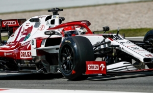 Pirelli, cerca de finalizar la estructura de los nuevos neumáticos de 18 pulgadas