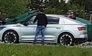 El nuevo Skoda ENYAQ iV Coupé reaparece con prototipos casi destapados