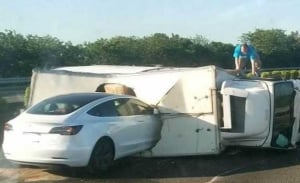 La NHTSA investiga 30 accidentes de Tesla y su relación con Autopilot