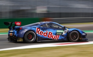 Liam Lawson gana la primera carrera del DTM bajo normativa GT3 en Monza