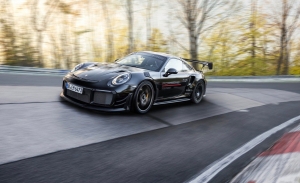 El Porsche 911 GT2 RS vuelve a destrozar el crono en Nürburgring