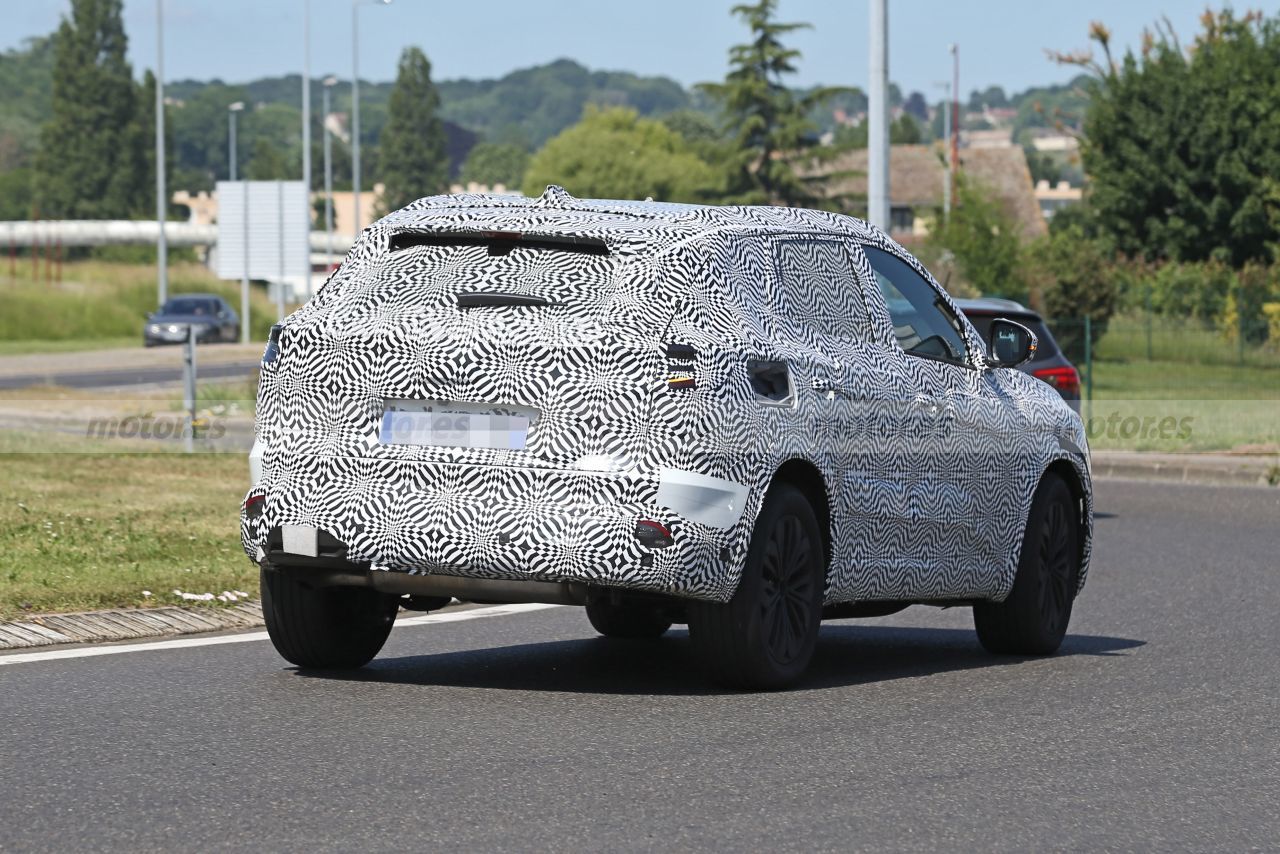 renault-kadjar-2022-suv-fotos-espia-202178999-1624264234_12.jpg