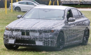 La nueva generación del BMW Serie 5 es cazada por primera vez, ¡y en variante híbrida!