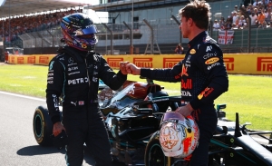 Brawn espera que el título no se decida por «accidentes y sanciones»