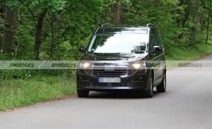 El nuevo Ford Tourneo Connect 2022, al desnudo en sus primeras fotos espía