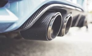 La prueba de ruidos a coches en las ITV, obligatoria en la Unión Europea en 2024
