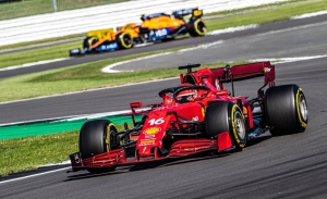Leclerc insiste: Ferrari debe olvidarse de McLaren para volver a ganar en 2022
