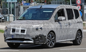 El nuevo Mercedes Clase T, la alternativa premium al Renault Kangoo, ha sido cazado