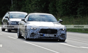 El nuevo Mercedes SL Roadster 2022 descubre nuevos detalles en estas fotos espía