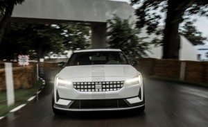 El Polestar 2 Experimental debuta en Goodwood, el eléctrico sueco más radical
