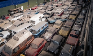 ¡Hallazgo récord! Descubiertos 174 clásicos abandonados en un almacén británico